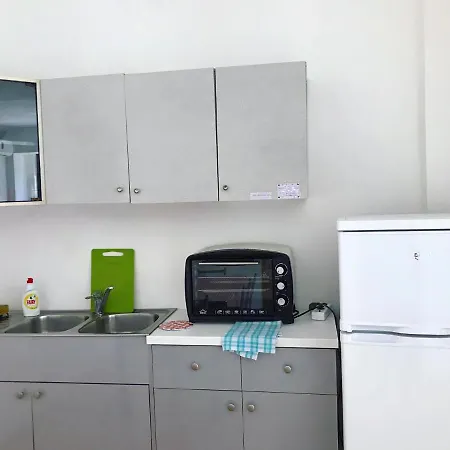 Vila Aliaj Deluxe With 2 & 2 Baths And Garden View