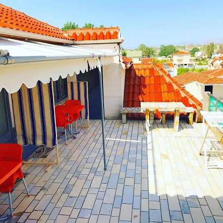 Vila Aliaj Deluxe With 2 & 2 Baths And Garden View Apartment Durres