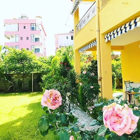 Vila Aliaj Deluxe With 2 & 2 Baths And Garden View Apartment Durres